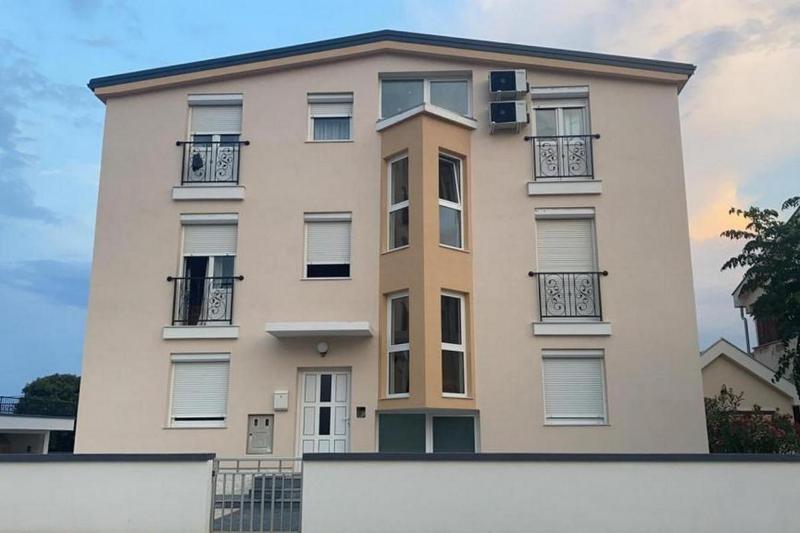 Family friendly apartments with a swimming pool Vir - 20197 - image 25