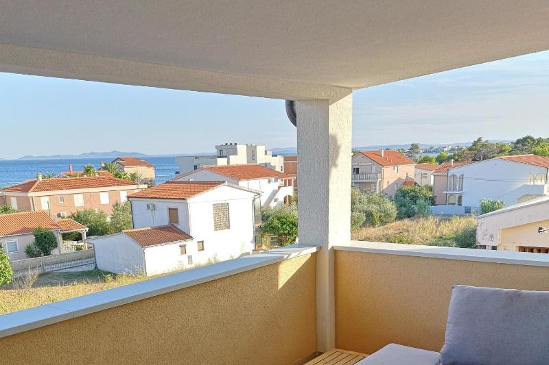Family friendly apartments with a swimming pool Vir - 20197 - image 20