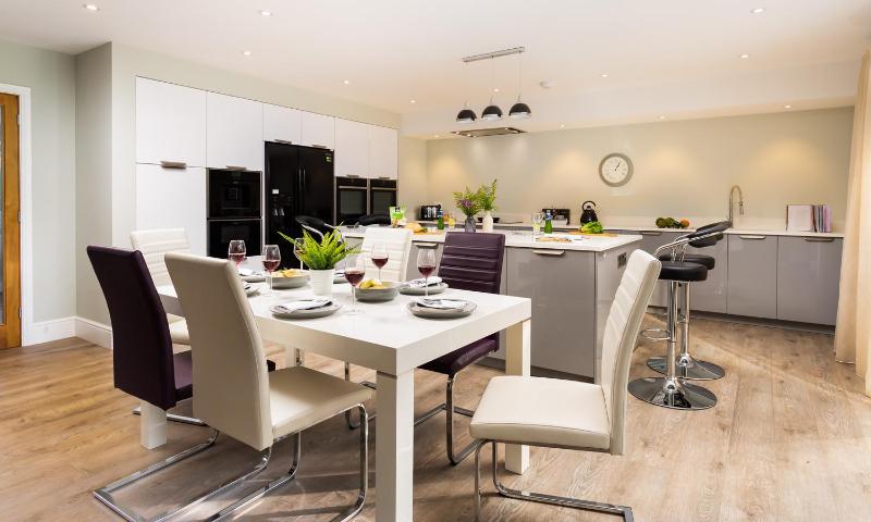 Glebe Holme - image 8