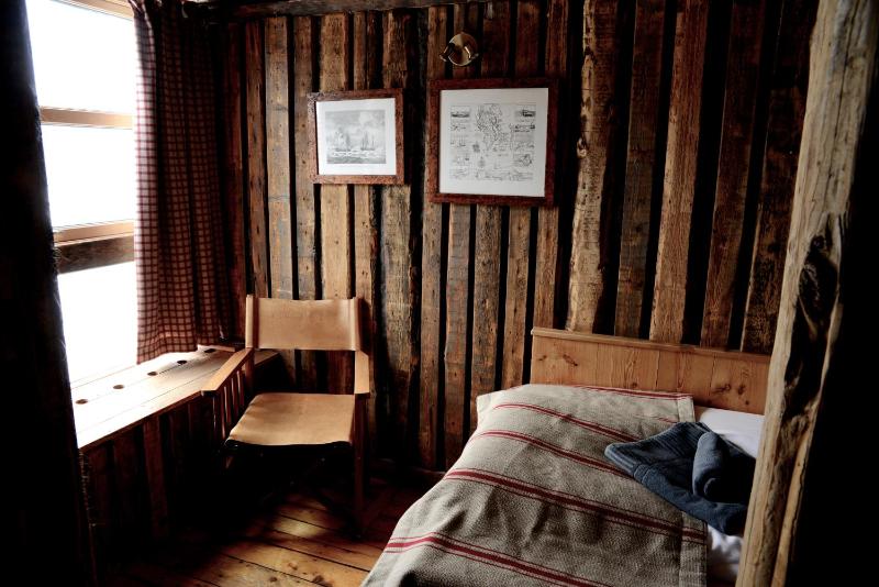 Single Room image 4