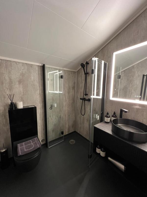 Family Room image 1
