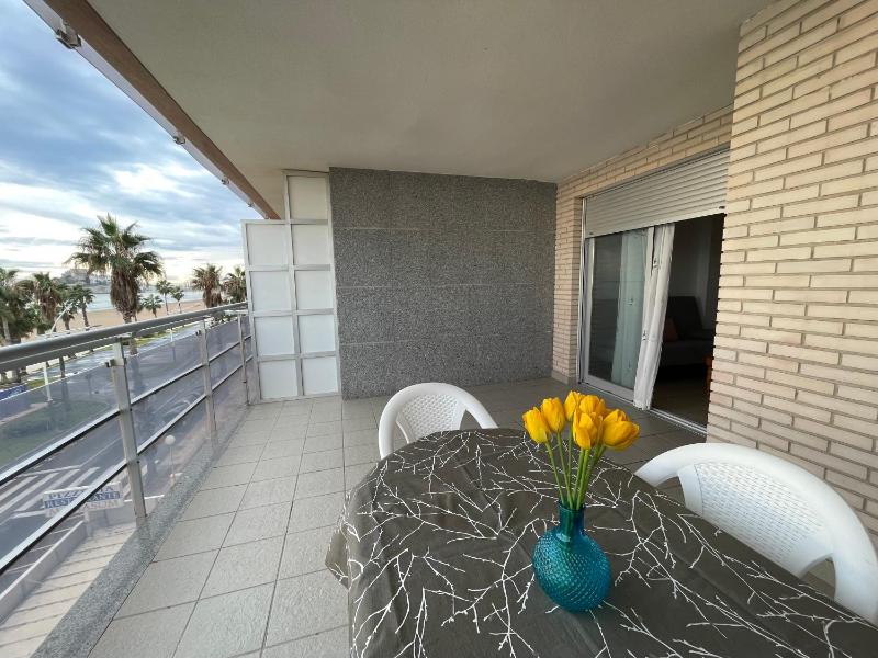 Two-Bedroom Apartment (4-6 Adults) image 4