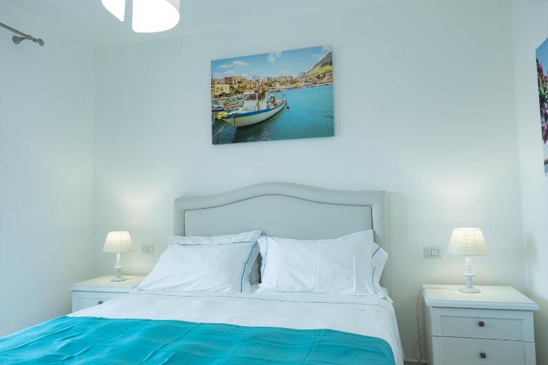 Villa with Sea View image 4
