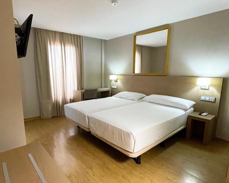  Double Room - 1 o 2 Beds image 1