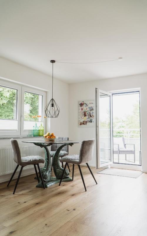 One-Bedroom Apartment image 1