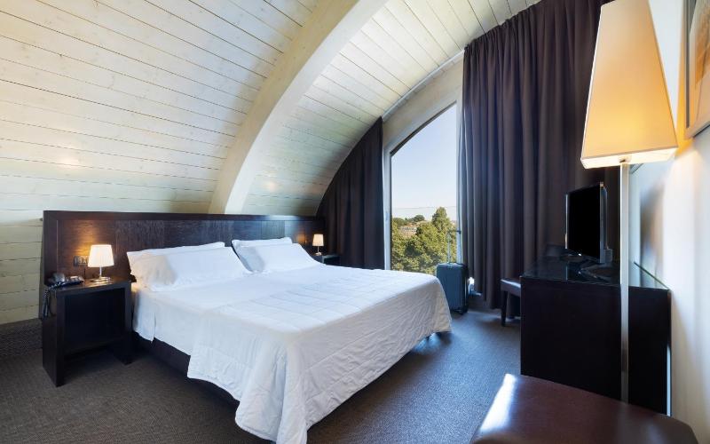 Superior Double Room image 1