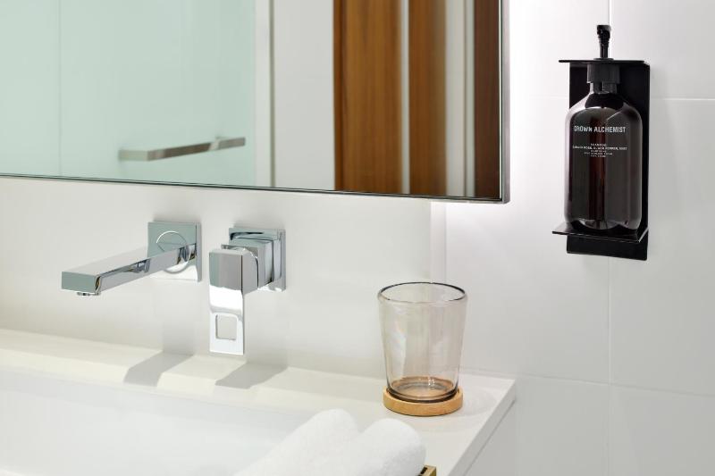 Golf View Deluxe Room Twin  image 3