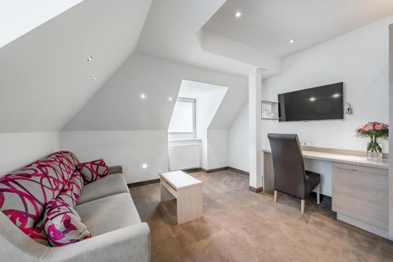 Suite with Mountain View image 4
