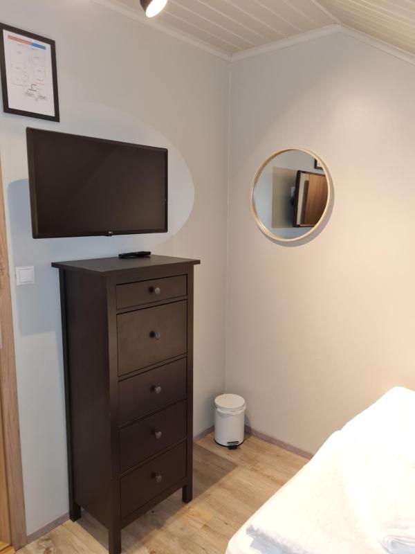 Double Room with Shared Bathroom image 2