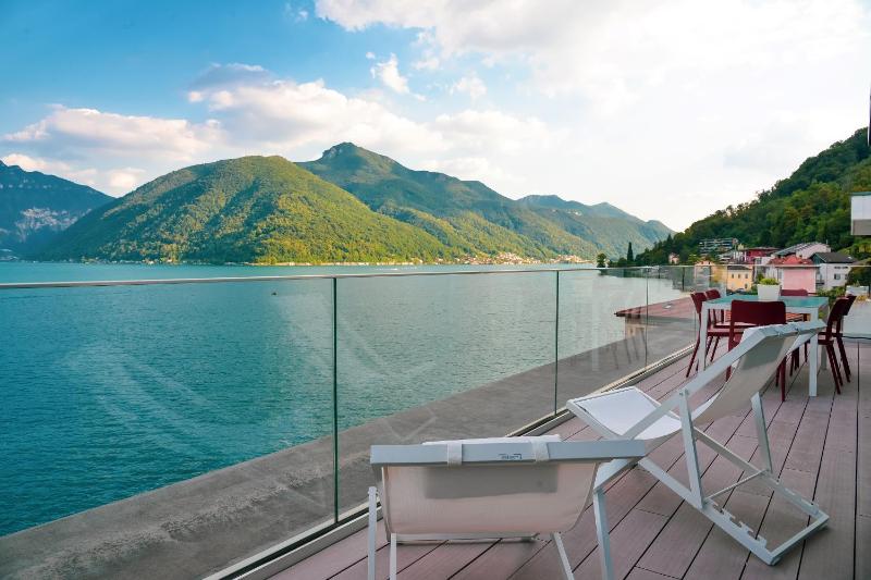 Lakeview Motta Penthouse in Melide - image 43
