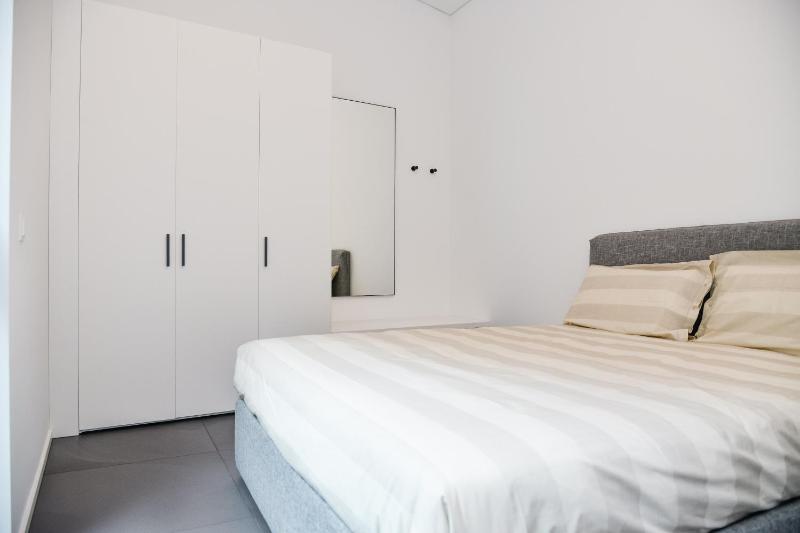 Lakeview Motta Penthouse in Melide - image 42