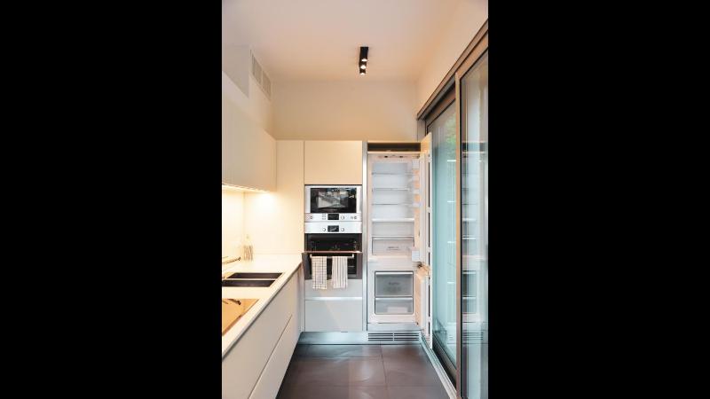 Lakeview Motta Penthouse in Melide - image 12