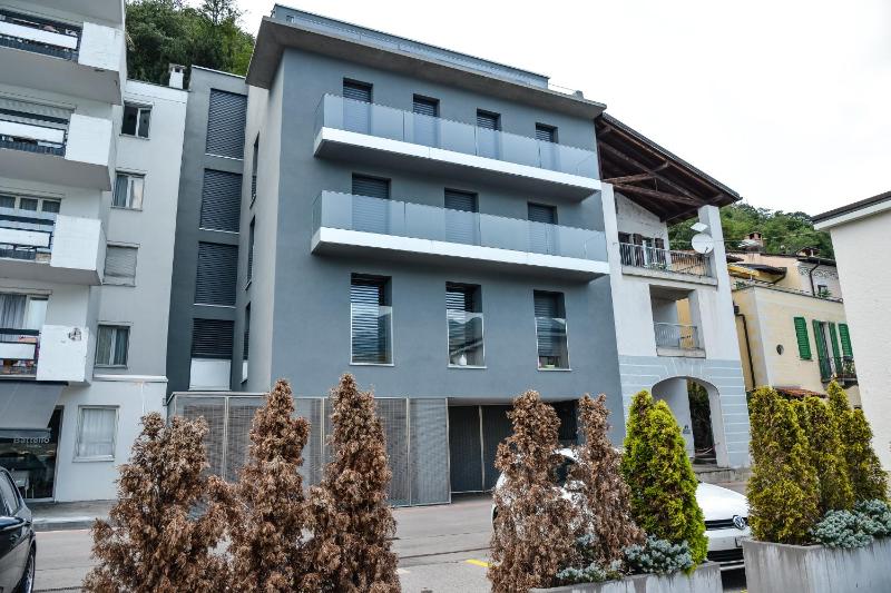 Lakeview Motta Penthouse in Melide - image 23