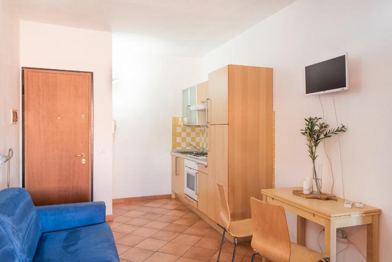 Apartment (4 Adults) image 3