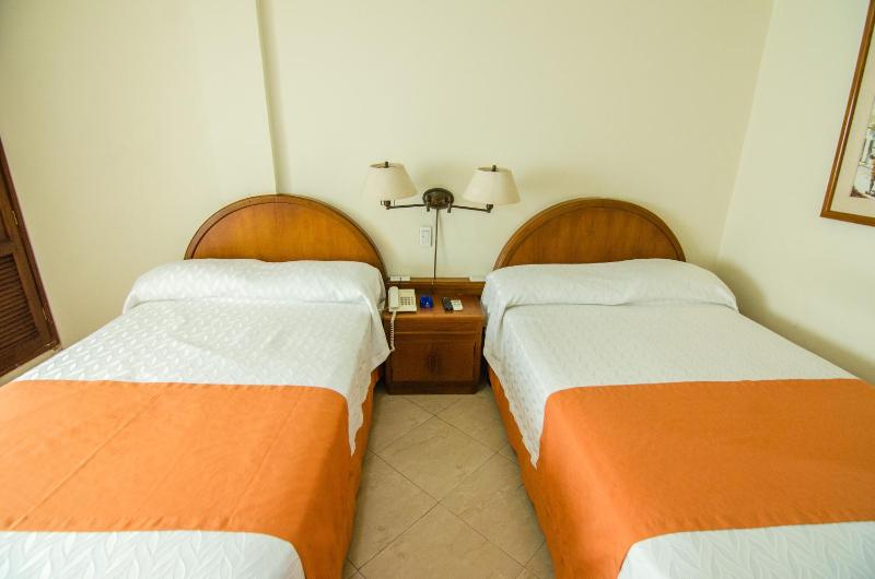 Hotel Majestic - image 25