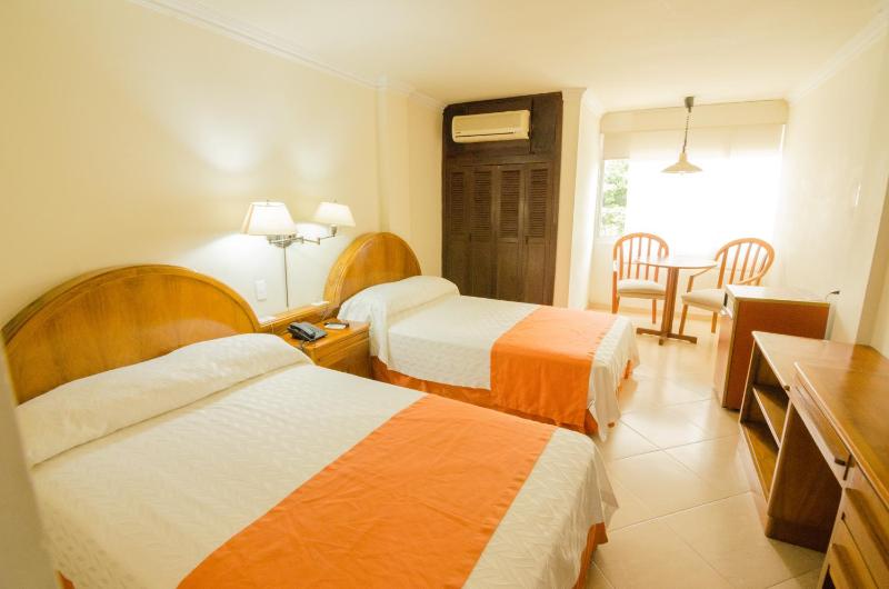 Hotel Majestic - image 22