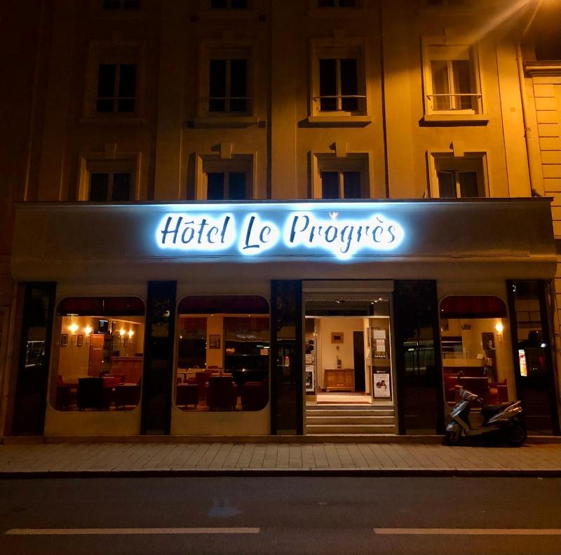 Hotel Le Progres - image 35