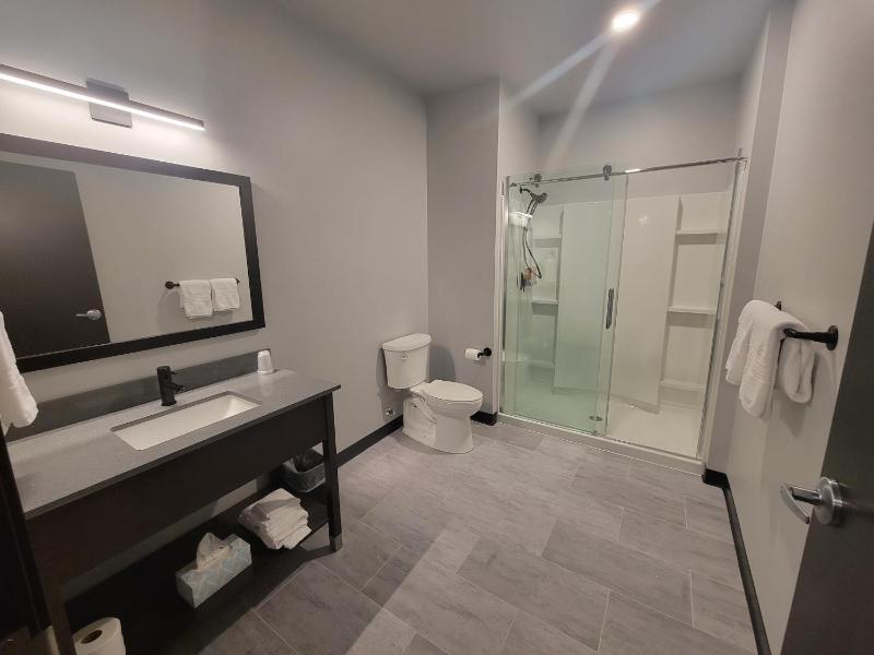 King Room image 2