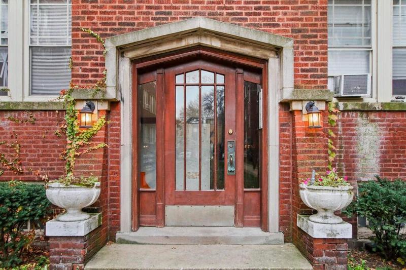 Cozy 1BR Apartment in Rogers Park - Touhy 2W - image 6