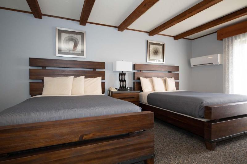 Deluxe Queen Room with Two Queen Beds image 1