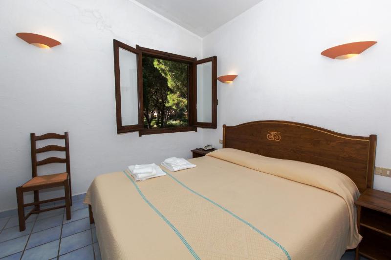 Two-Bedroom Apartment with Sea View image 1