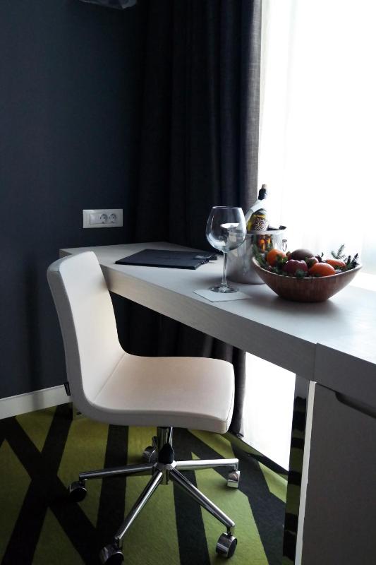 Standard Double or Twin Room image 3