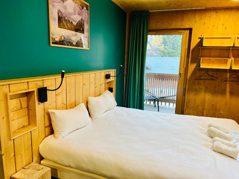 Double or Twin Room with Balcony image 3