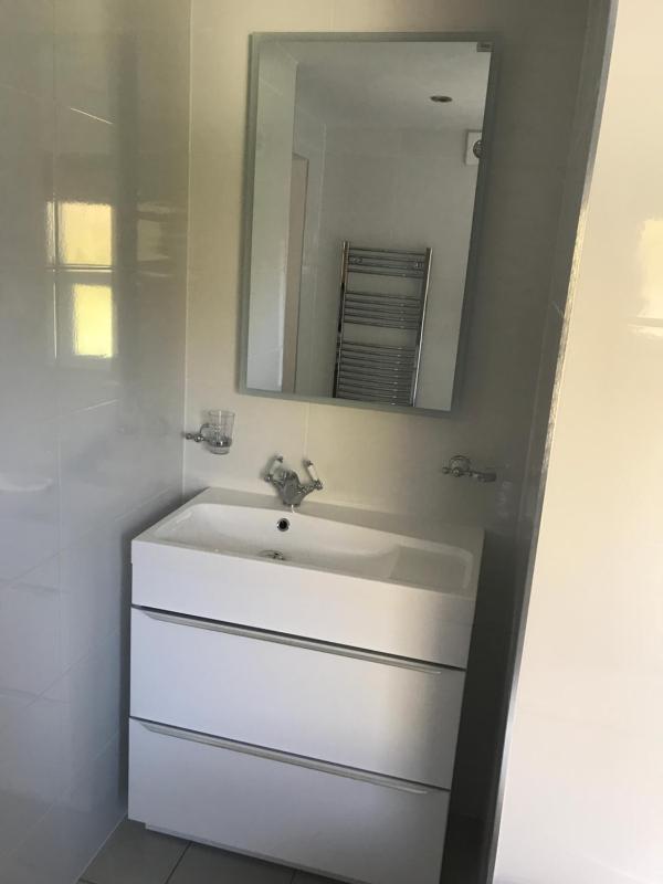 Deluxe King Room image 3