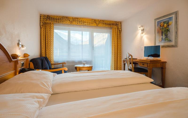 Double Room Panorama image 1