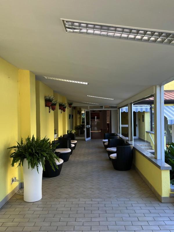 Hotel Ai Pini - image 5