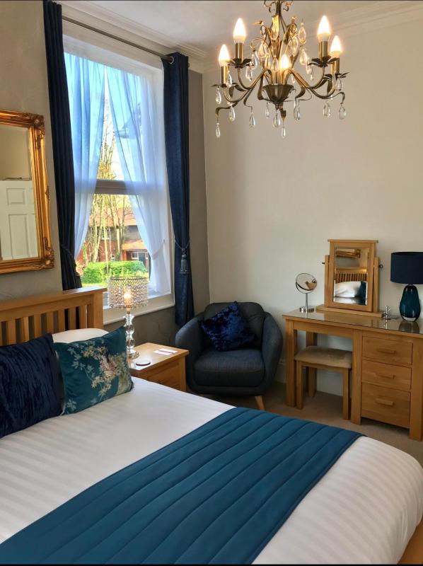 Superior Room image 4