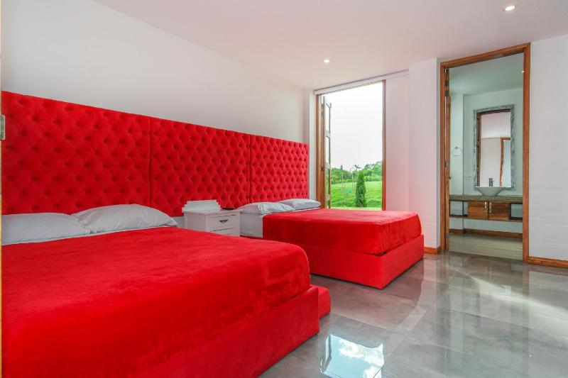 San Miguel de Montenegro - image 33