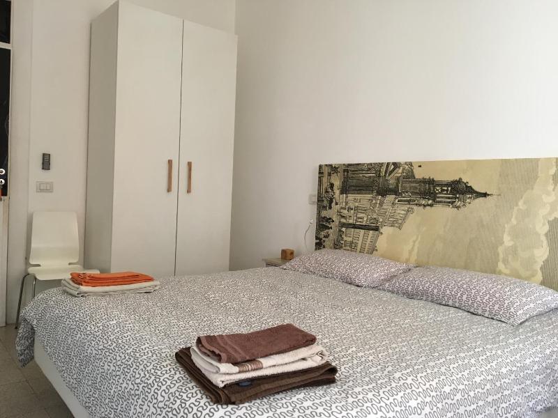 Double Room with Private External Bathroom image 4