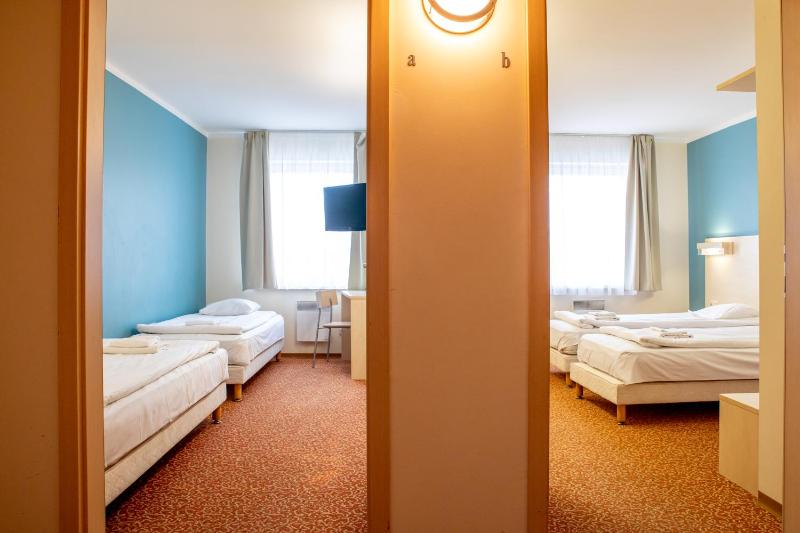 Family Room image 2