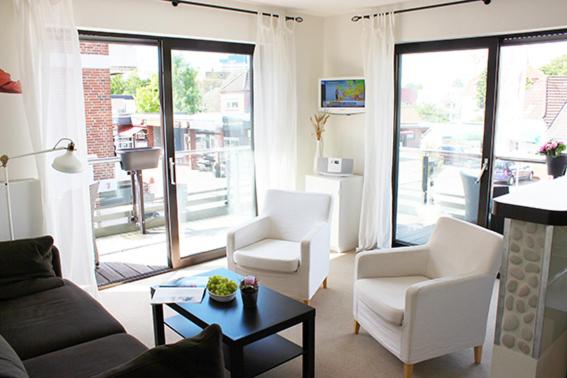 One-Bedroom Apartment with Balcony image 1