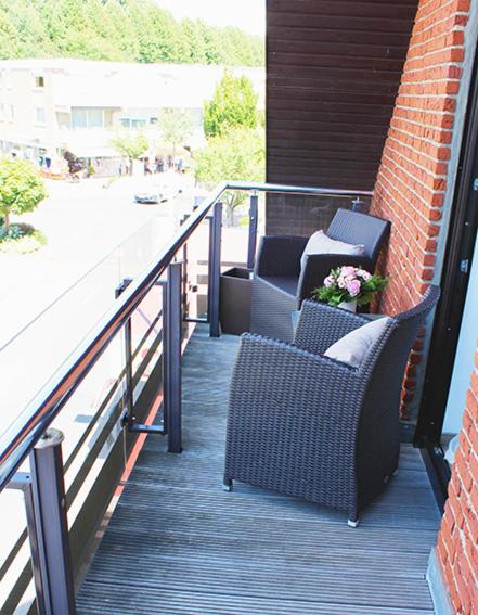 Studio Apartment with Balcony image 3