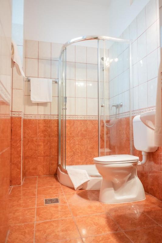 One-Bedroom Suite image 1