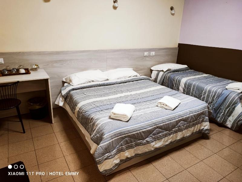 Family Room with Private Bathroom image 2