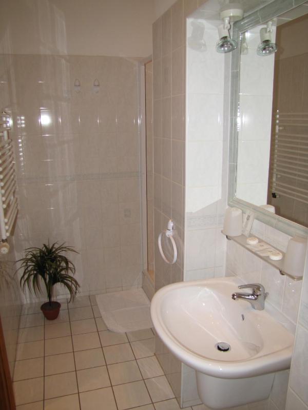 Double Room with Private Bathroom image 2