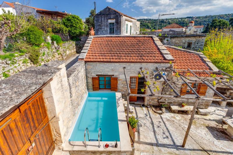 Three-Bedroom Villa image 2