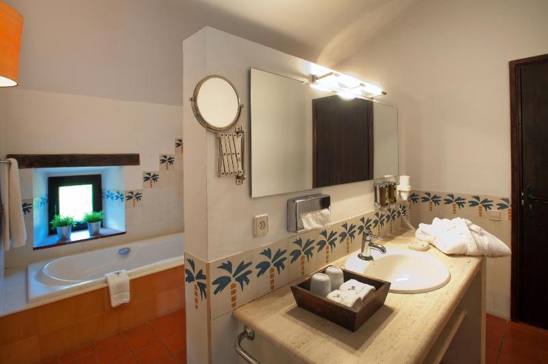 Junior Suite With Free Access to the Spa image 3