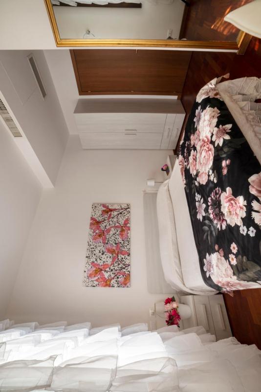 Double Room image 3