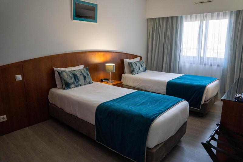 Single Room image 4