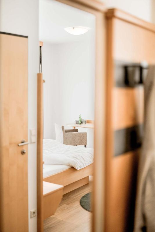 Standard Double Room image 4
