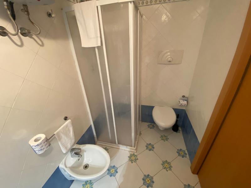Deluxe Single Room - Split Level image 2
