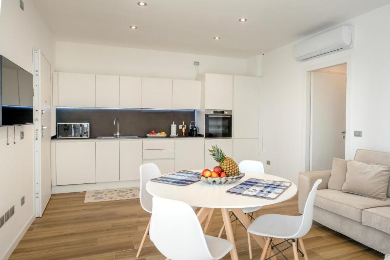 Ferrari Apartments Ponente - image 3