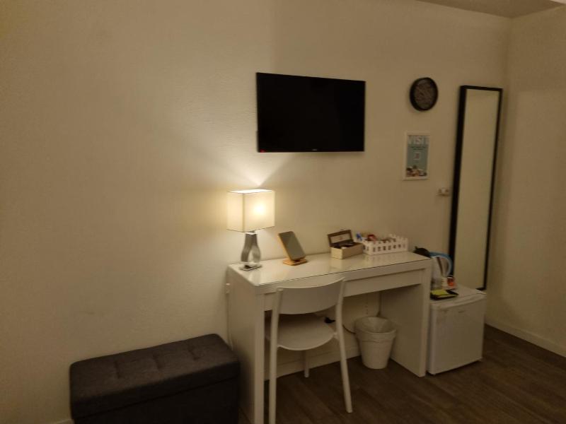 Deluxe Triple Room image 1