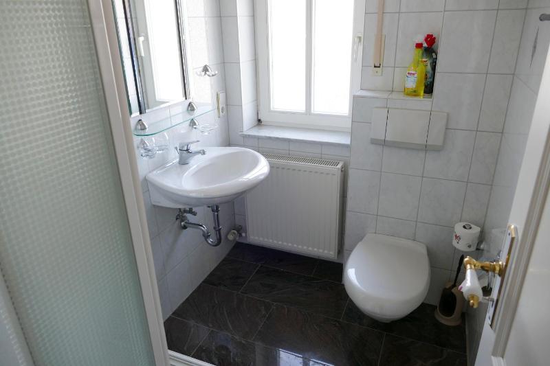 Bi Tiews to Hus - image 12