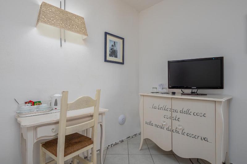 Superior Double or Twin Room image 3