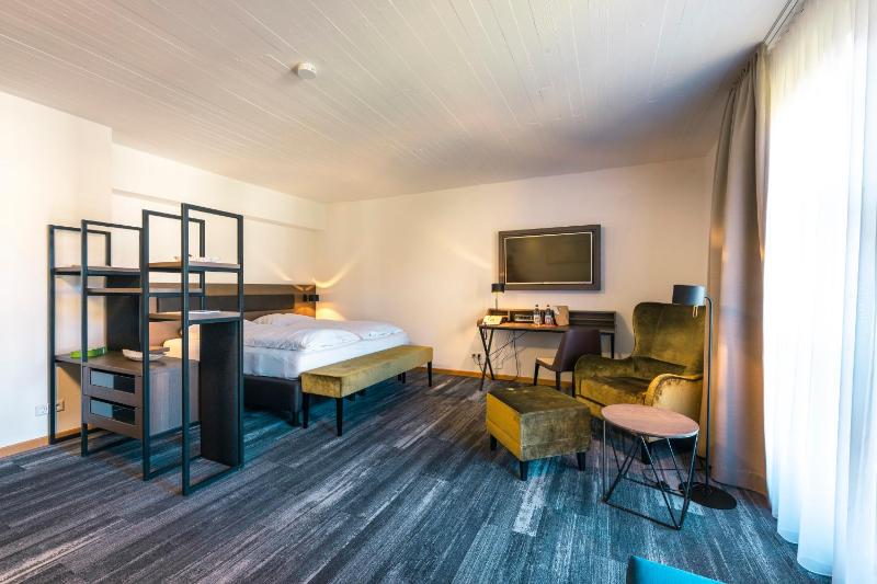 Double Room image 2